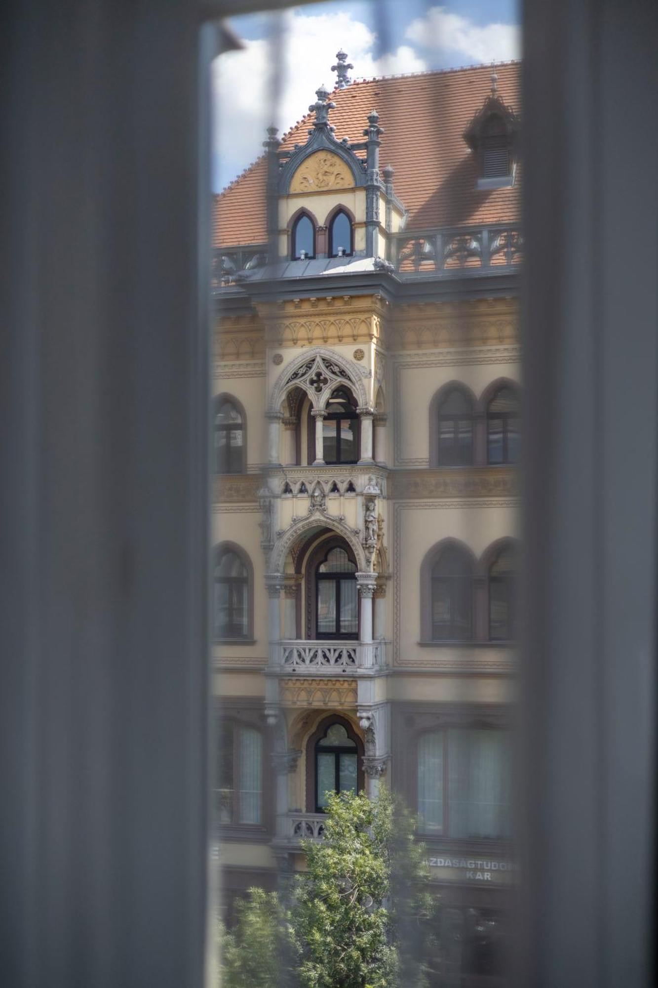 Spacious Cozy Home With 4Bedroom In The Heart Of Bp Budapest Eksteriør billede